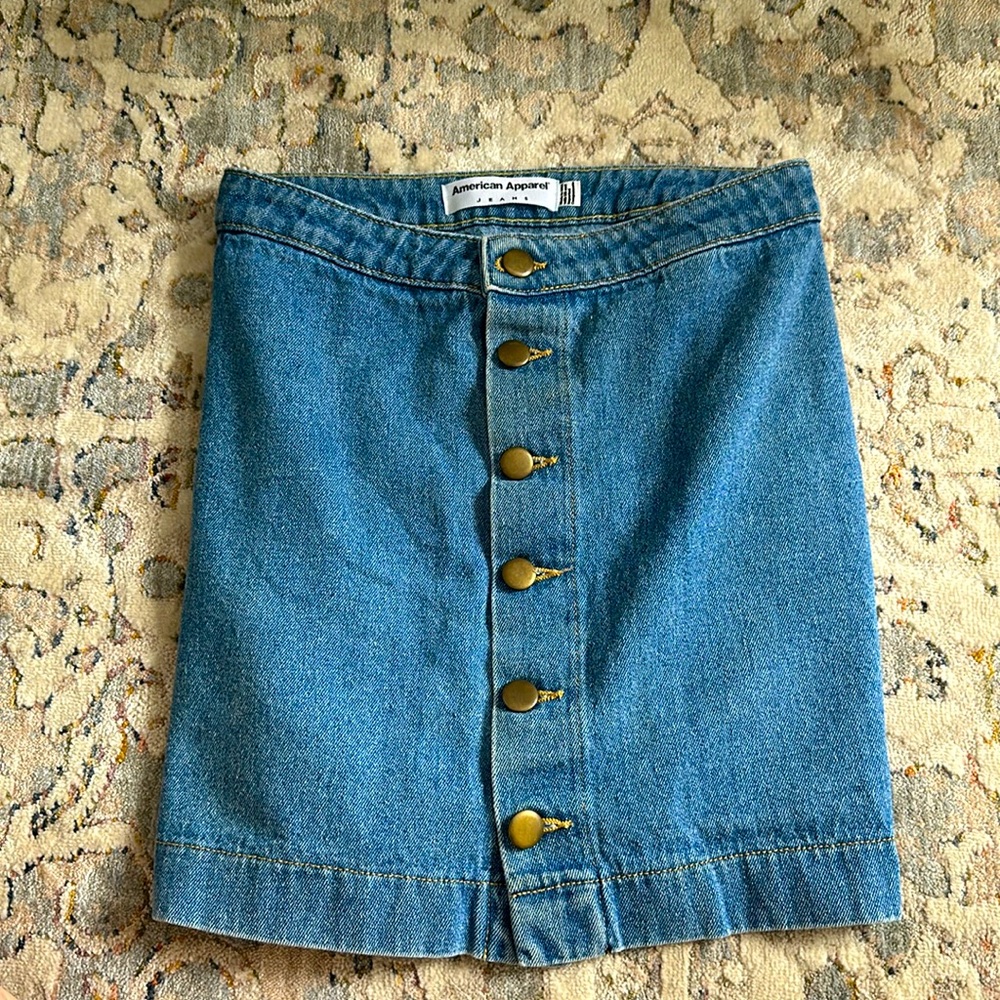 Iconic American apparel button front denim skirt
